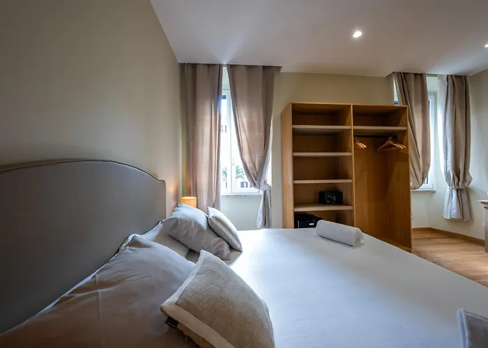 Guest house Mama Luxury 4*