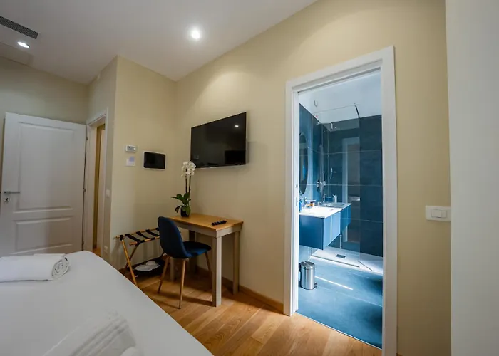 Guest house Mama Luxury 4*